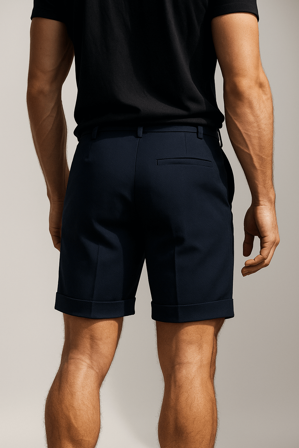 Herreshorts med læg og lommer – Marineblå og alsidige