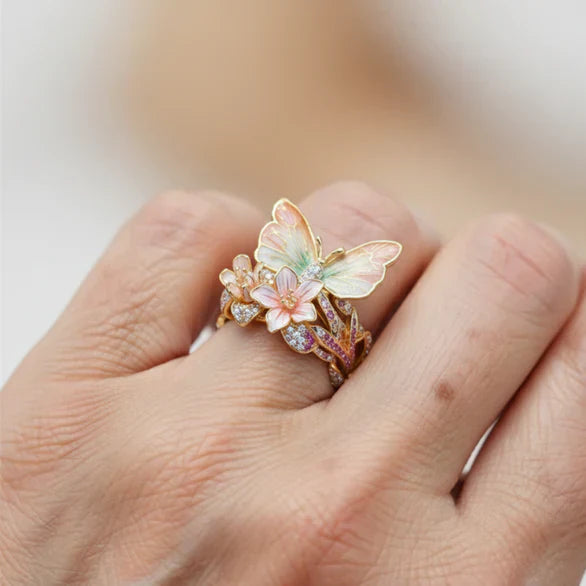 Glitrende Sommerfugl Ring med Zirkonia 