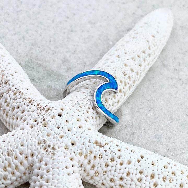 Bølgeformet ring med opal og sølv 