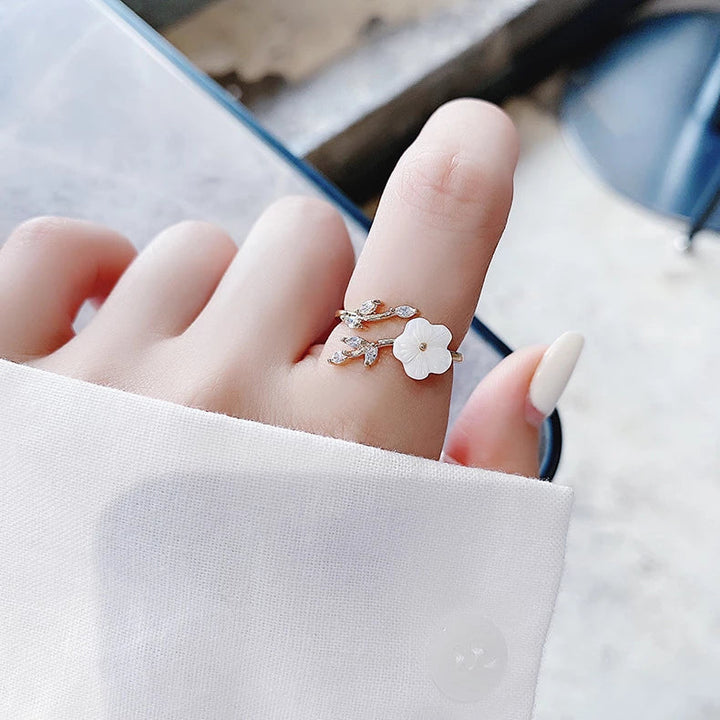 Justerbar Ring med Vild Blomst og Zirkonia i Guld 