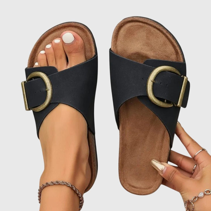 August | Ortopædiske sandaler