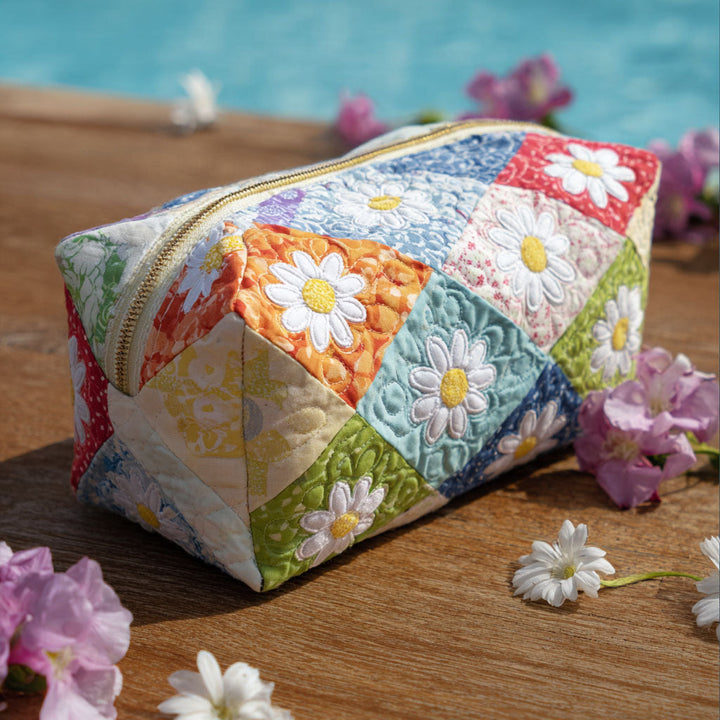 Makeuptaske Blomsterfelter i Hvidt