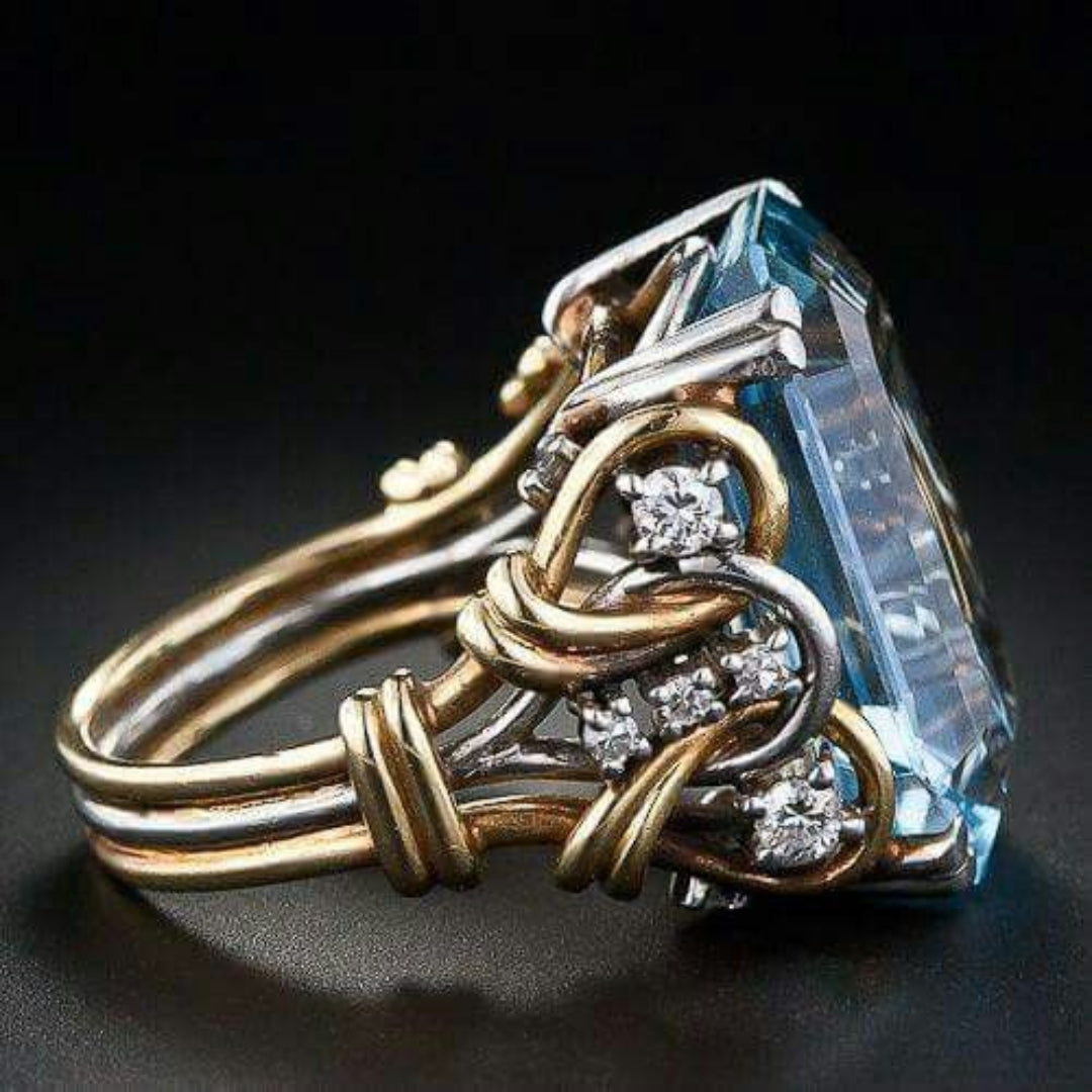 Vintage Ring i Guld med Lag af Blå Zirkon 