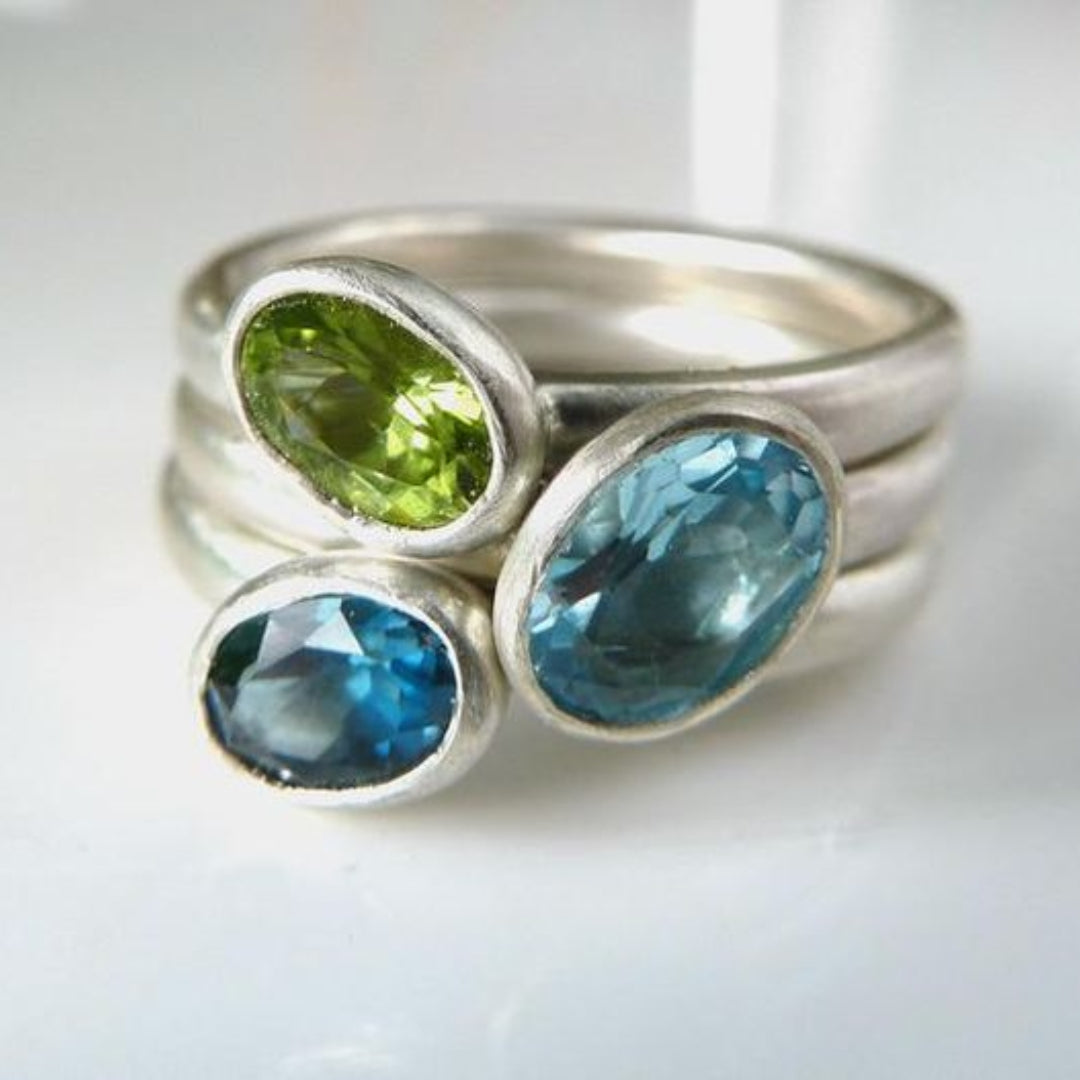 Vintage Sølv Ring med Ovale Zirkon Sten 