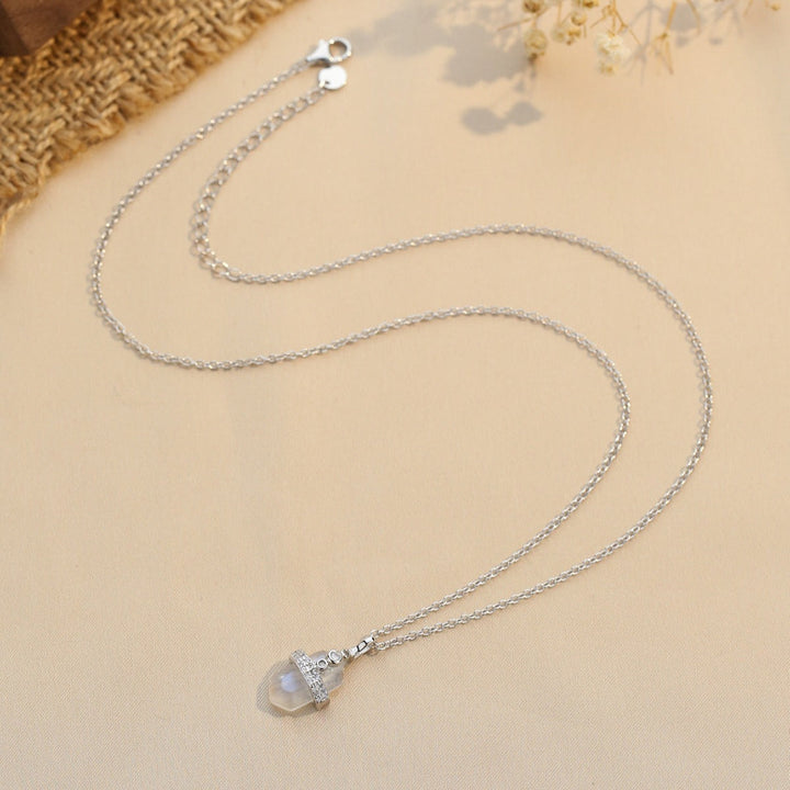 Emma Halskæde med Månesten 