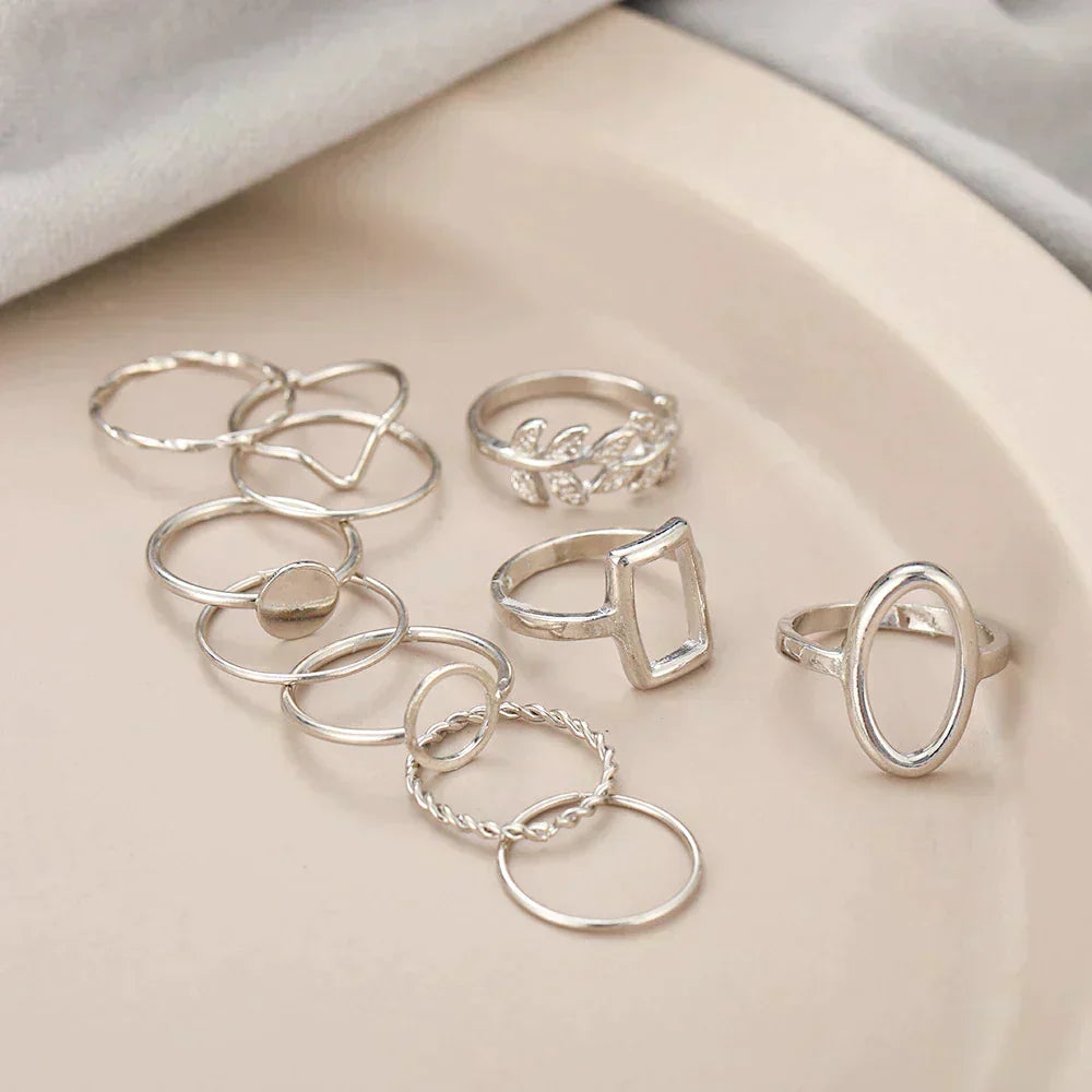 Sæt med 11 vintage ringe og sølv 