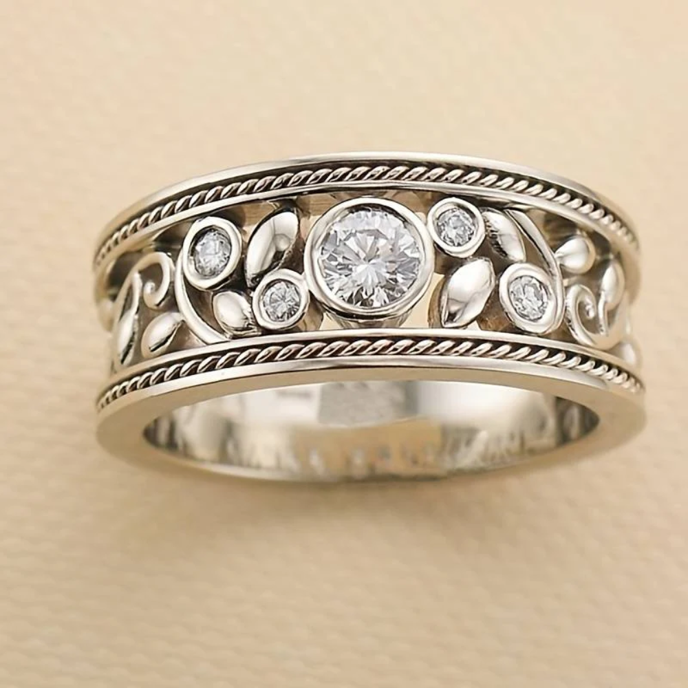 Vintage Ring i Sølv og Zirkon