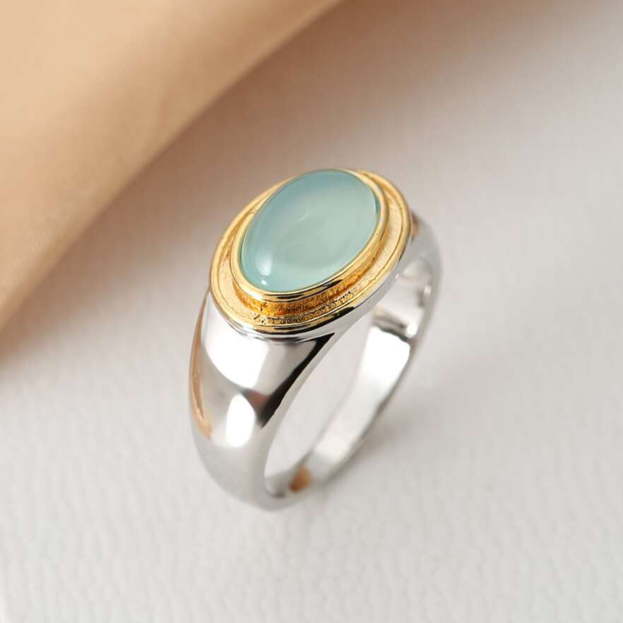 Vintage Ring med Grøn Måne Sten 