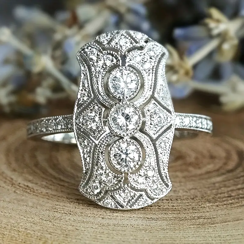 Vintage Ring i Skinnende Sølv 