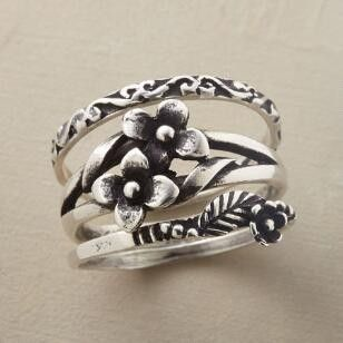 Sølv Vintage Ring med Blomster i Lag 