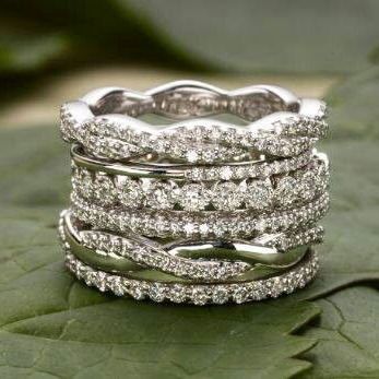 Vintage ring med zirkon i lag 