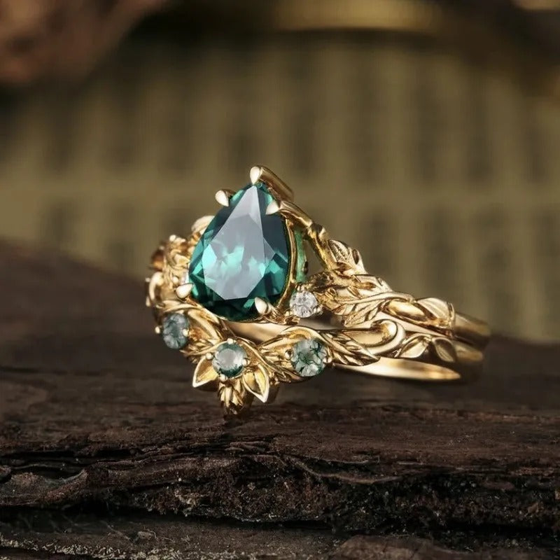 Vintage Ring med Grøn Blomst